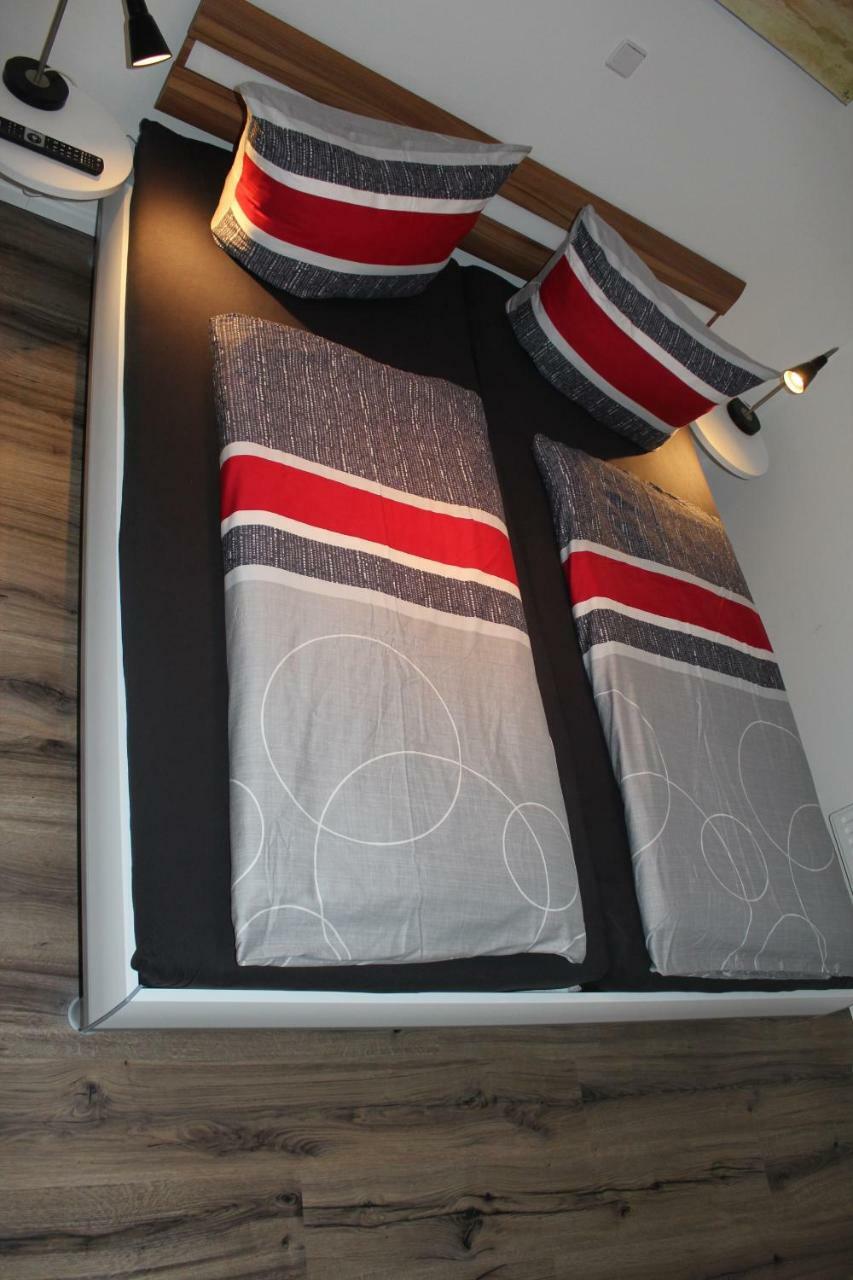 Leuchtturm 13 Apartment โกรสเซนโบรเดอ ภายนอก รูปภาพ